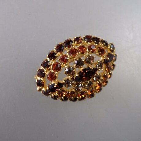 Neugablonz: Kleine gewölbte Brosche Strass um 1950 (36625)