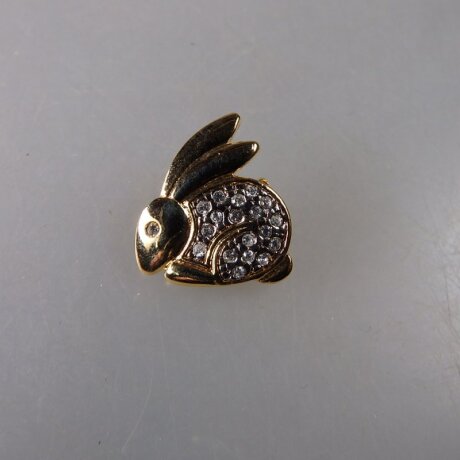 Neugablonz: Moderne kleine Brosche Hase um 1985 (36659)
