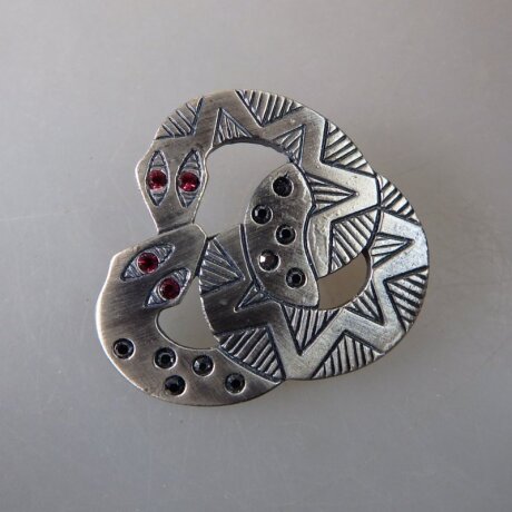 Neugablonz: Futuristische Design Brosche 2 Schlangen (36680)
