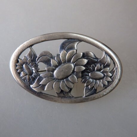 Neugablonz: Offene ovale Trachtenbrosche Blumen (36681)