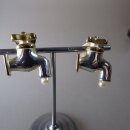 Neugablonz: Paar kuriose Ohrclips Wasserhahn (36701)
