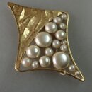 Neugablonz: Grosse Design Brosche mit Perlen (29865)