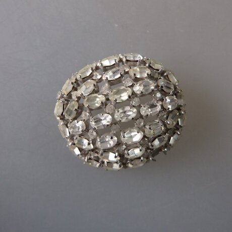 Neugablonz: Runde gewölbte Brosche Strass (35991)