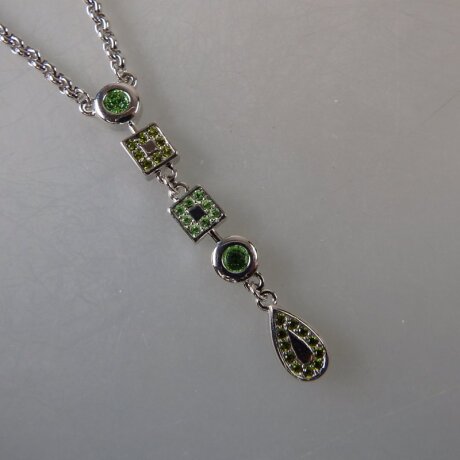 Neugablonz: Modernes Collier farbiger Strass (35995)