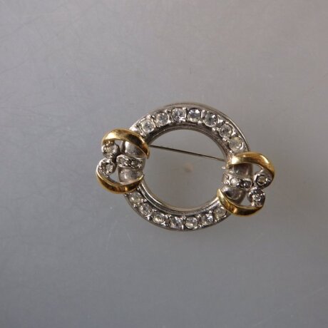 Neugablonz: Kleine Brosche mit Strass (36004)