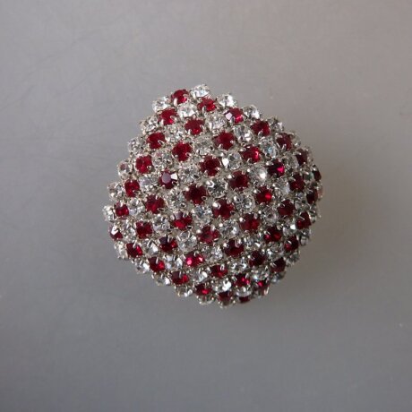 Neugablonz: Prächtige gewölbte Brosche Strass (36033)