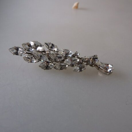 Neugablonz: Prächtige bewegliche Brosche Strass (36035)