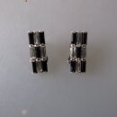 Neugablonz: Paar Ohrclips schwarzer und weisser Strass...
