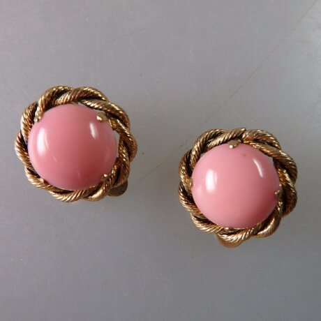 Neugablonz: Paar Ohrclips Rosenquarz Cabochon um 1950 (36193)