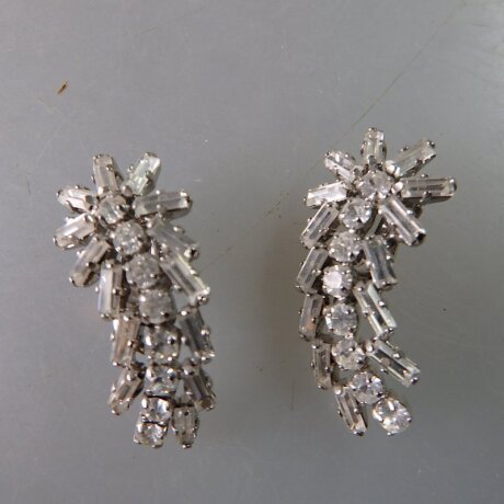 Neugablonz: Paar Ohrclips Sternschnuppe Strass um 1950 (36208)