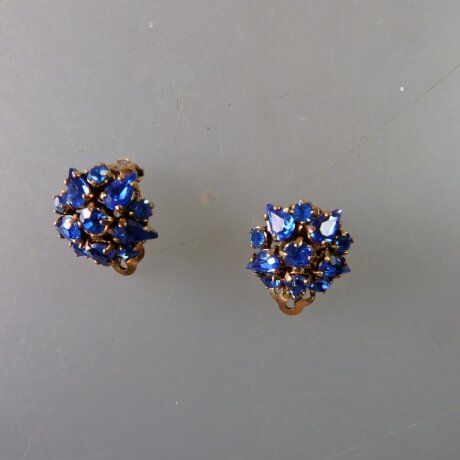 Neugablonz: Paar Ohrclips Blüte Strass alter Stil um 1925 (36296)