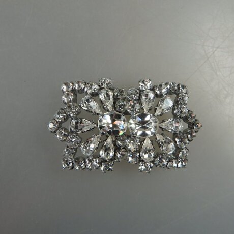 Neugablonz: Kleine 2-teilige Gürtelschnalle Strass alter Stil um 1925 (36346)