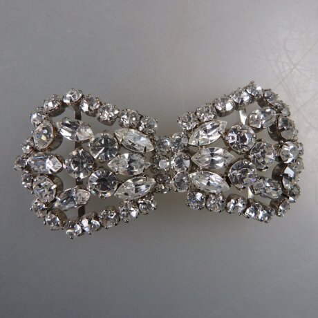 Neugablonz: Kleine 2-teilige Gürtelschnalle Strass alter Stil um 1925 (36348)