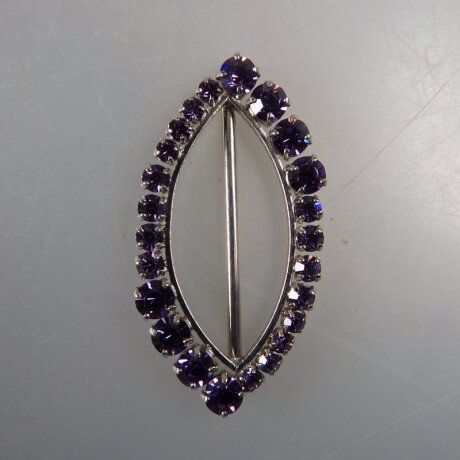 Neugablonz: Gürtelschnalle violetter Strass alter Stil um 1925 (36356)