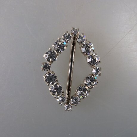 Neugablonz: Gürtelschnalle Raute Strass alter Stil um 1925 (36360)