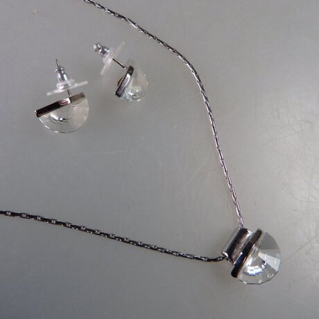 Neugablonz: Modernes Schmuckset Collier und Ohrstecker (36524)