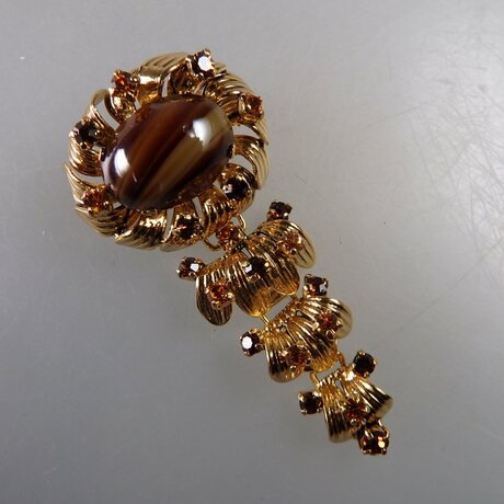 Neugablonz: Bewegliche Brosche im alten Stil um 1925 (36574)