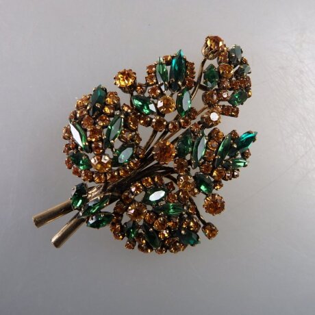 Neugablonz: Grosse opulente Brosche im alten Stil um 1935 (36604)