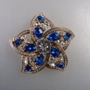 Neugablonz: Grosse Brosche blauer und weisser Strass (36605)